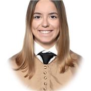 Soy estudiante de Arquitectura, con nivel B2 de ingles, DELF de frances y B1 de italiano